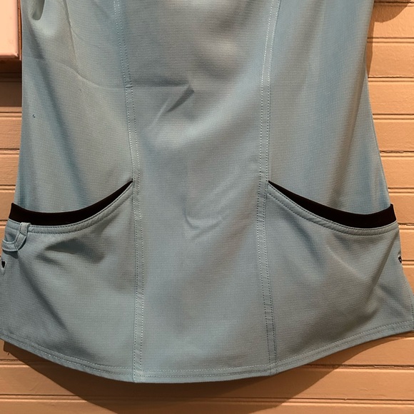 🩺 **LIKE NEW** HeartSoul Women's Zipper V-Neck Blue Scrub Top Size XS - Picture 6 of 13